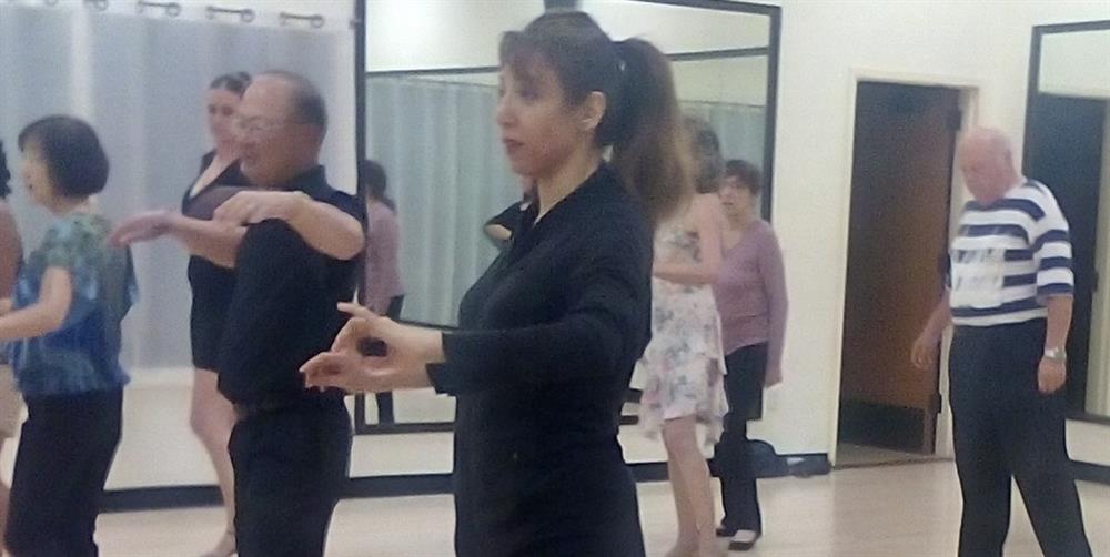 Salsa dance class in Houston at DanceSport Club