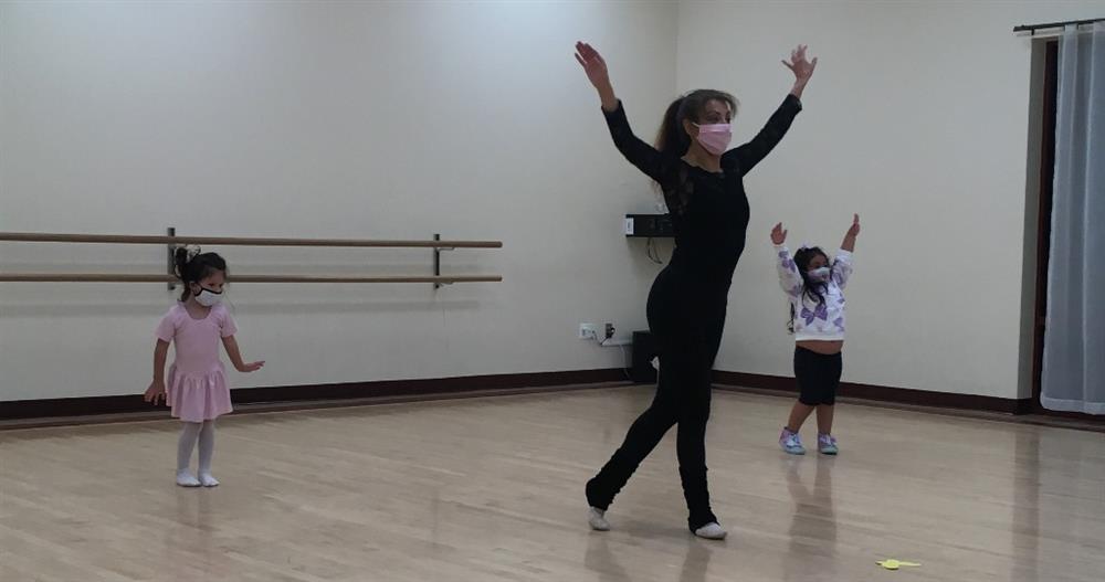 Monday Children Ballet dance class in Houston, TX