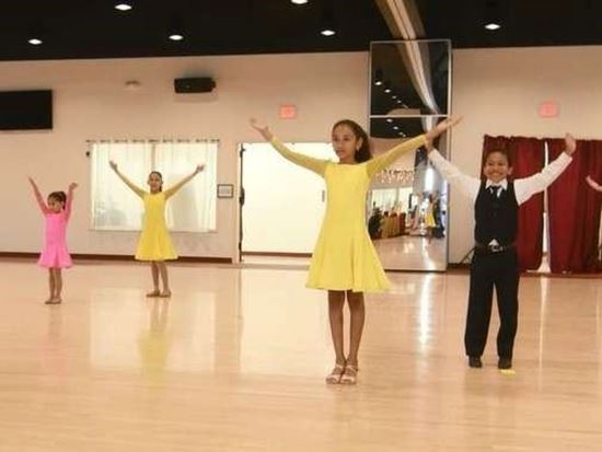 Child 6-10 years old Performance Dance Team (Monday and Wednesday 8pm)